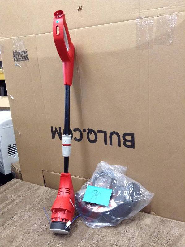 lot 94 image: Homelite 13 amp string trimmer