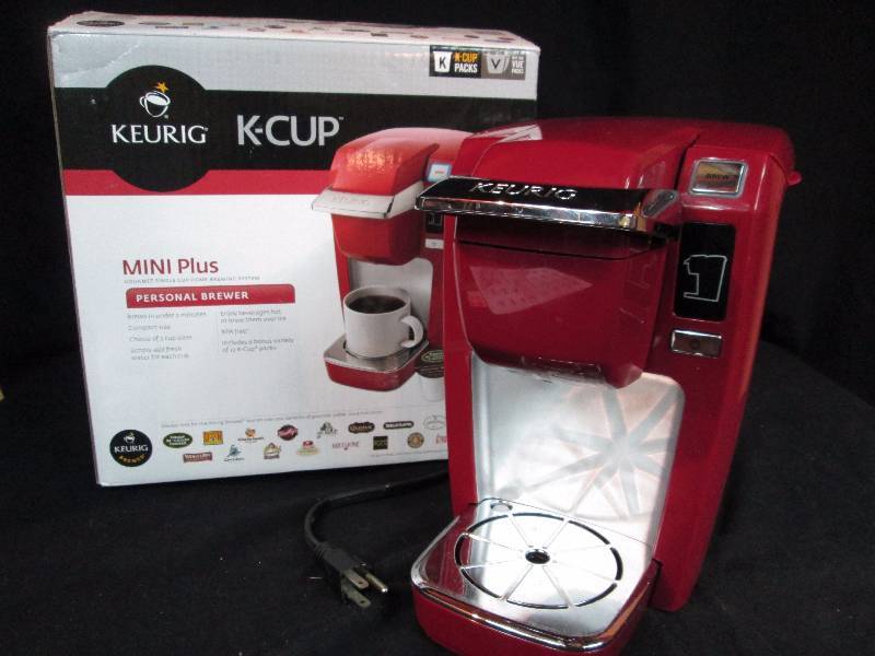 lot 33 image: Keurig Coffee Maker