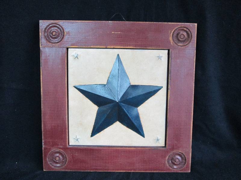 lot 82 image: Wood & Tin Star