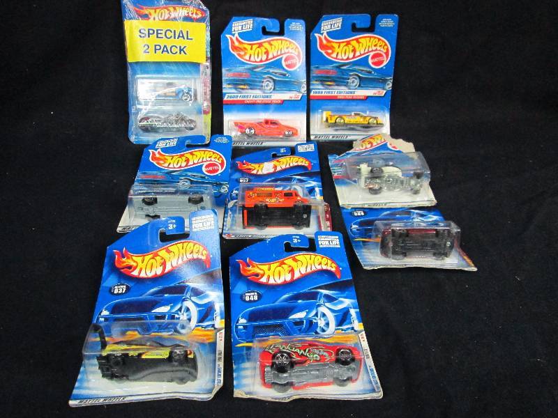 lot 86 image: Hot Wheels Cars