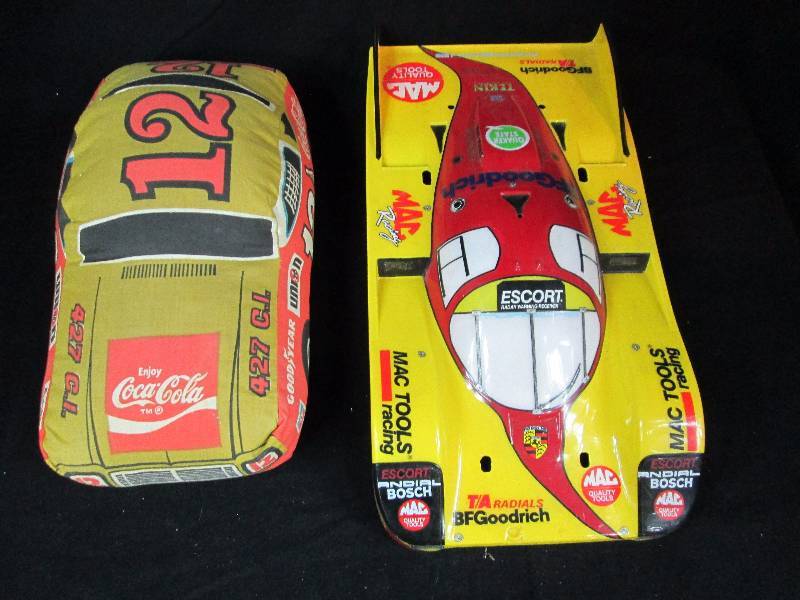 lot 102 image: RC Car Body