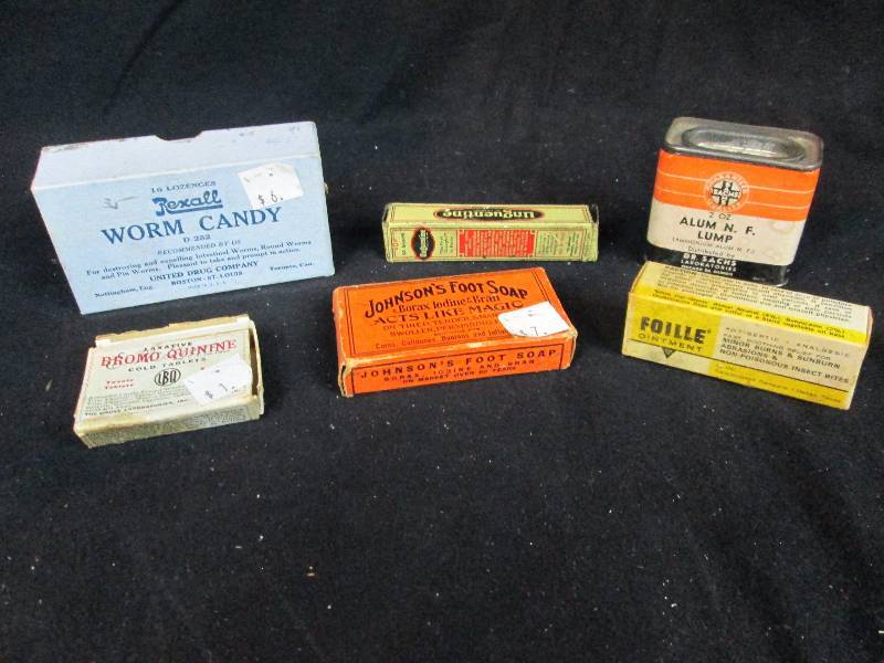 lot 117 image: Old Medical Boxes