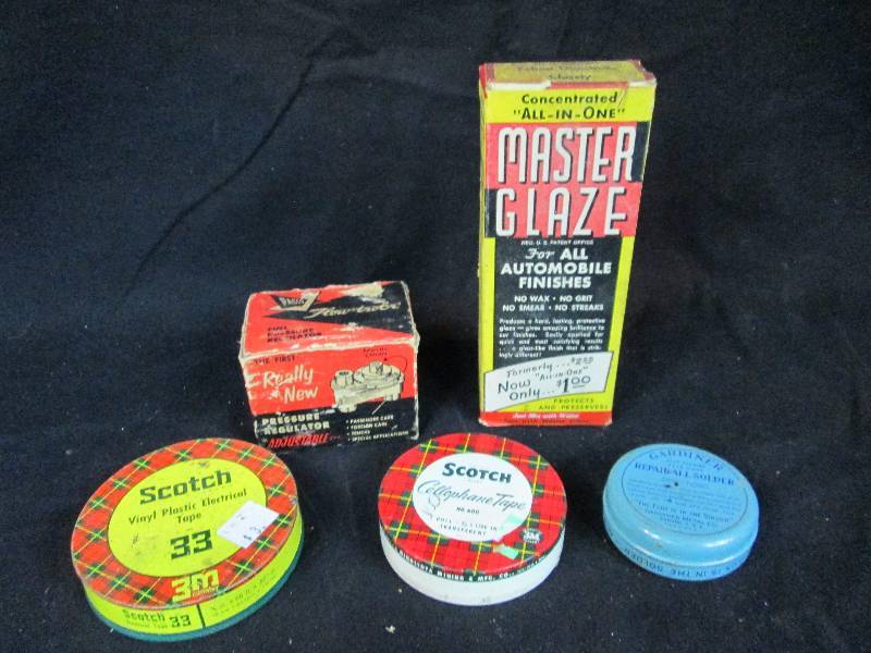 lot 121 image: Vintage Automotive Items