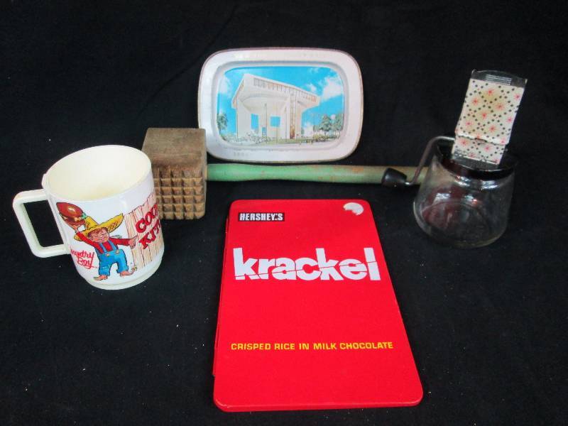 lot 123 image: Miscellaneous Kitchen