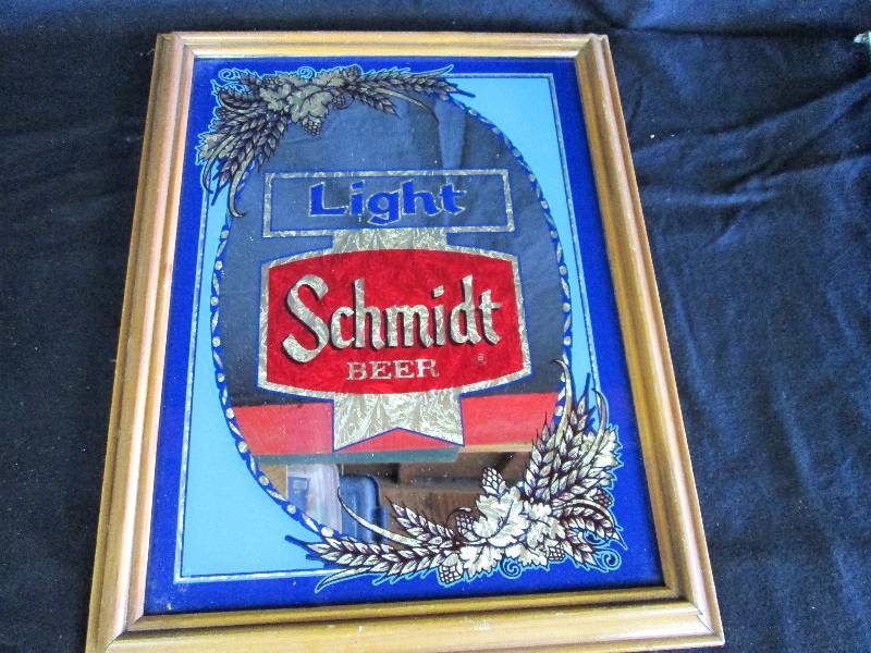 lot 140 image: Schmidt Light Beer Mirror