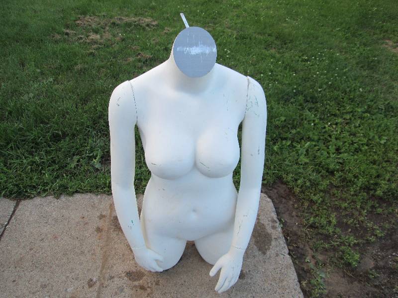 lot 169 image: Store Mannequin