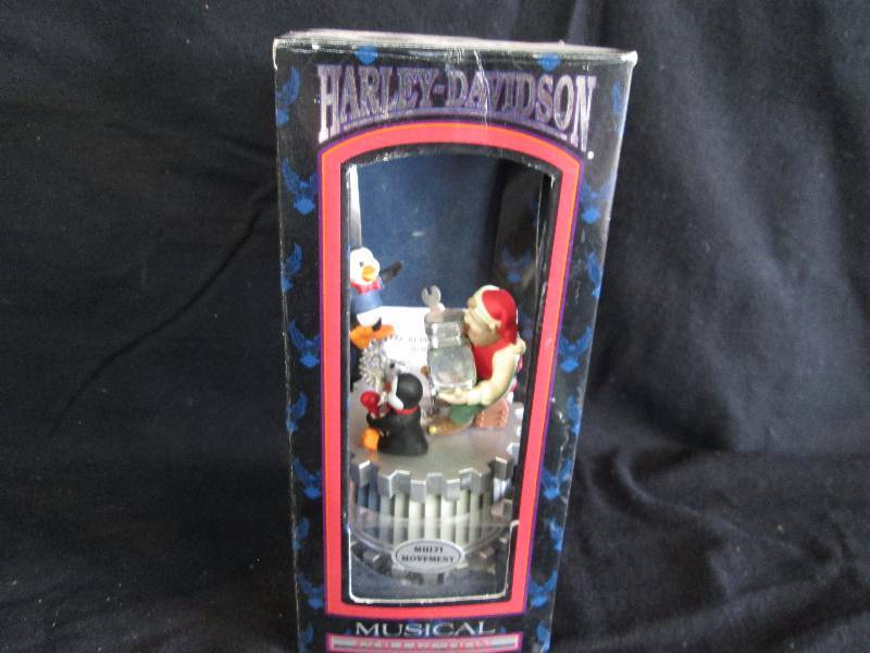 lot 202 image: Harley Davidson Christmas ornament