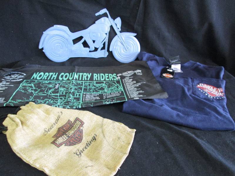 lot 203 image: Harley Davidson Shirt & Bandana
