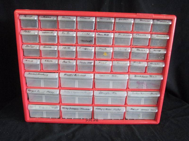 lot 209 image: 36 Drawer Organizer