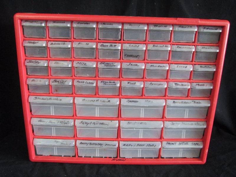lot 210 image: 36 Drawer Organizer
