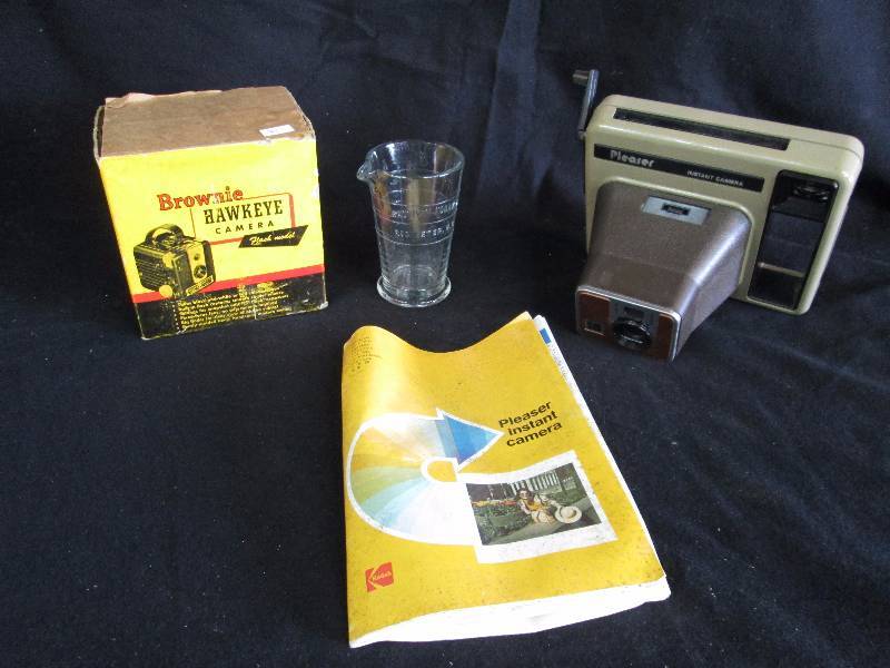 lot 212 image: Camera