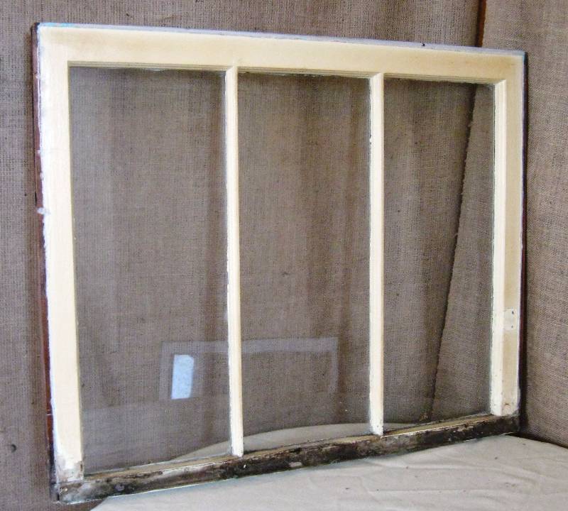 lot 97 image: (2) Vintage 3 Glass Pane Window Sashes
