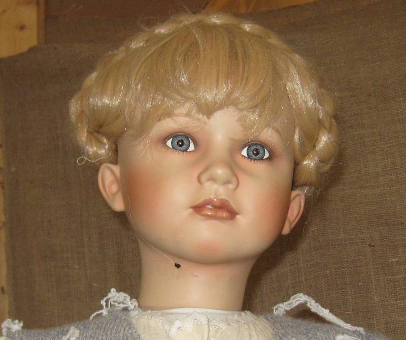 lot 84 image: Lifesize Doll (47 tall) with Metal Stand