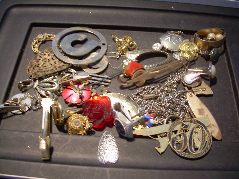 VINTAGE JEWLERY