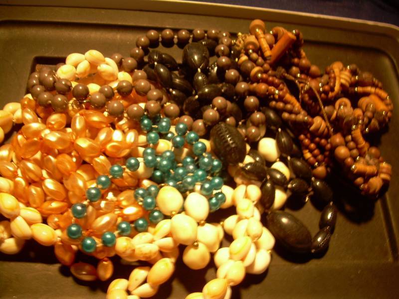 VINTAGE JEWLERY