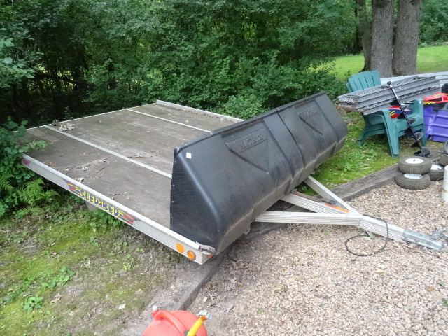 lot 3 image: Sled Bed Aluminum Double Trailer.