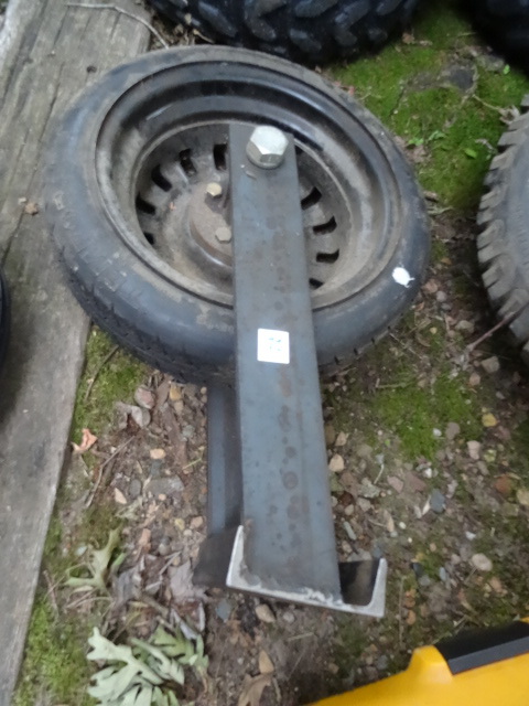 lot 22 image: 13 Spare Tire Mounted on Hub
