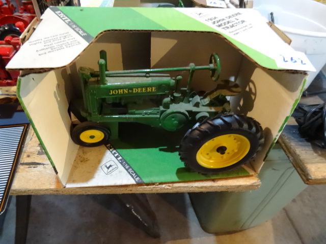 lot 262 image: 1934 John Deere Model A Tractor.