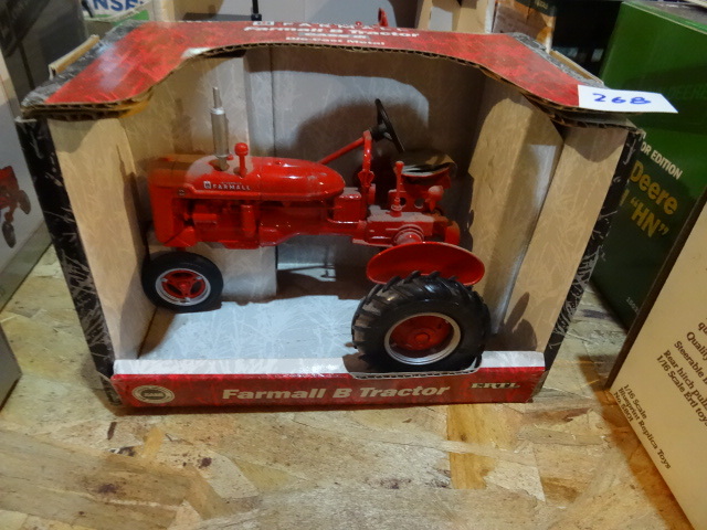 lot 268 image: Farmall B Tractor Ertl 116