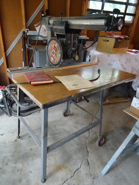 lot 33 image: Craftsman 10 Radial Arm Saw.