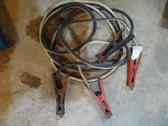 lot 71 image: Heavy Duty Pair of Jumper Cables