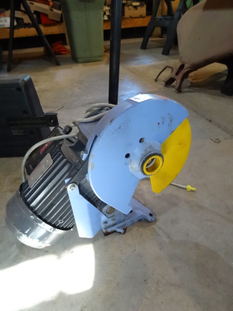 lot 73 image: MEP Willy 225 Portable Circular Saw Machine