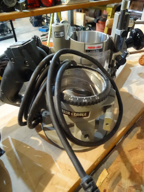 lot 90 image: 2 Portable Cable Router Bases