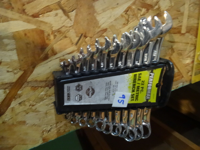 lot 95 image: Performax 22 Piece Set