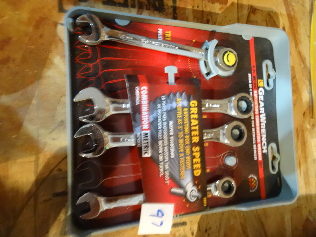 lot 97 image: Gear Wrench Combination Wrench Set.