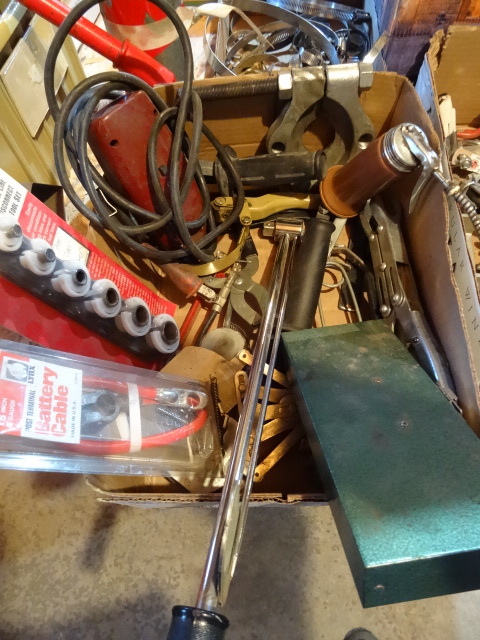 lot 163 image: Misc Automotive Repair Tools