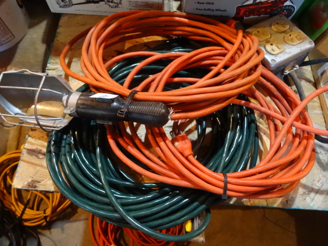 lot 174 image: 2 Extension Cords and A Trouble Light