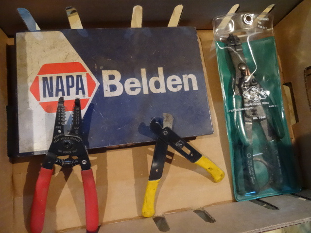 lot 245 image: SK 2 Piece Snap Ring Plier Set.