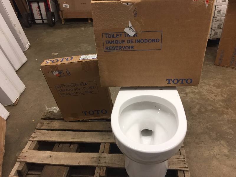 lot 26 image: Toto Drake Toilet 1.28 GPF set Cotton White set New  ( Bowl C743E#01  tank st743e#01)