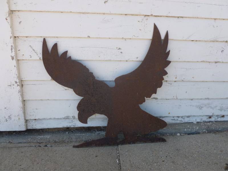 lot 13 image: Metal Art