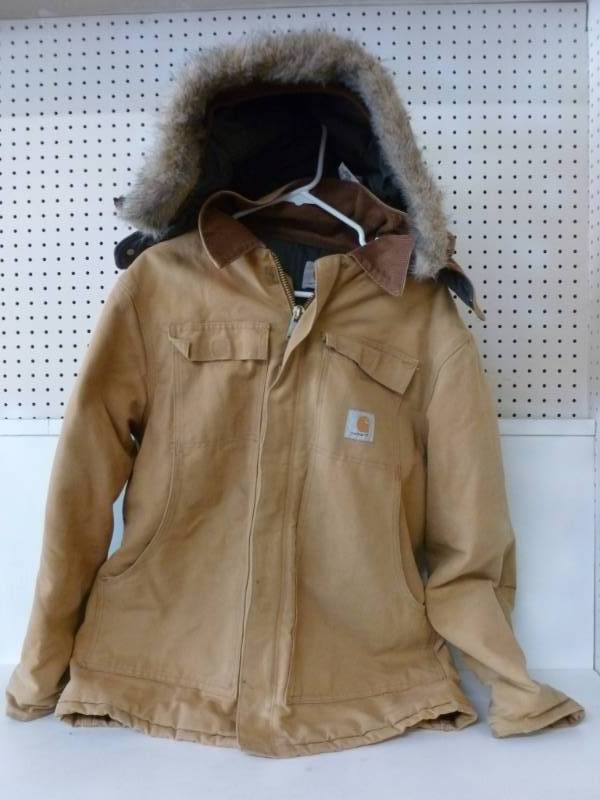 lot 41 image: Carhartt Jacket