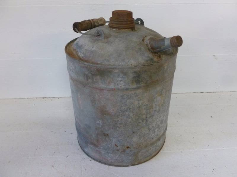 lot 117 image: Vintage Gas Can