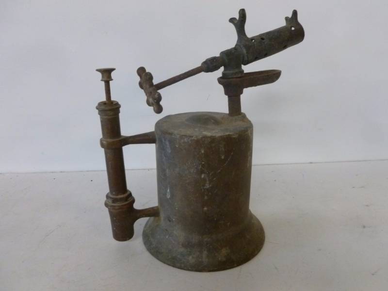 lot 127 image: Vintage Brass Torch