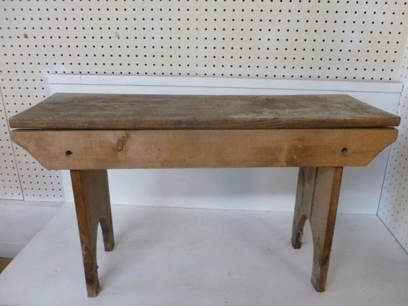 lot 155 image: Bench