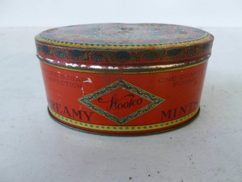 lot 167 image: Vintage Metal Container