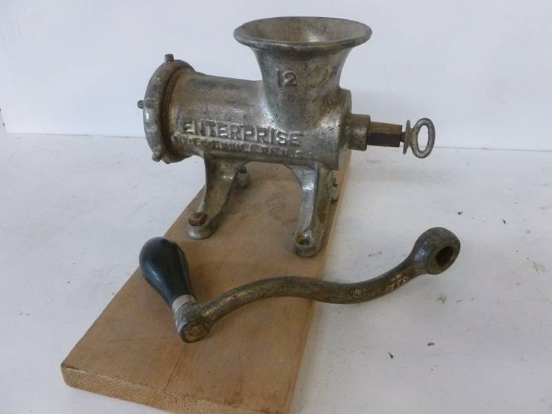 lot 178 image: Vintage Meat Grinder
