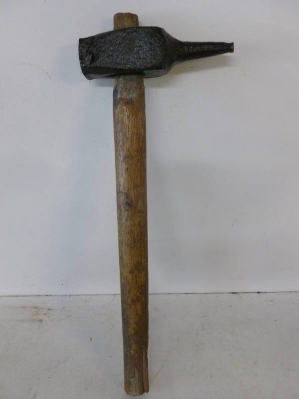 lot 196 image: Vintage Blacksmith Tool