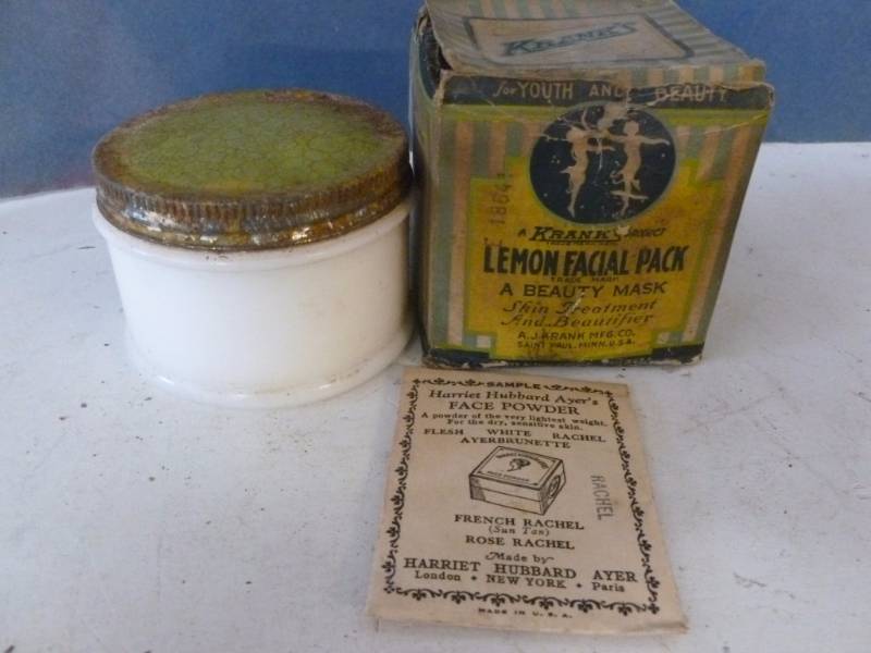 lot 239 image: Vintage Pharmaceutical