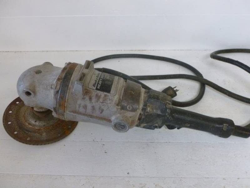lot 263 image: Angle Grinder