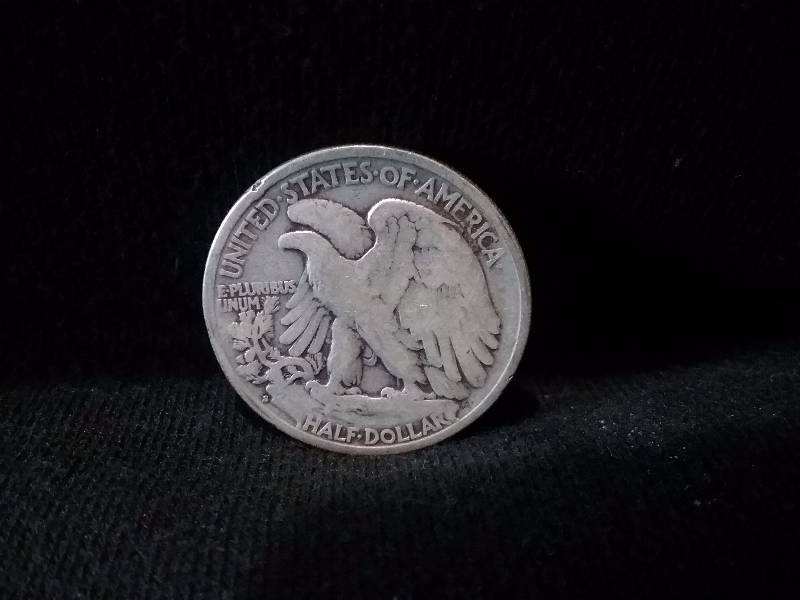 lot 15 image: 1939S Walking Liberty Half Dollar, Better Grade