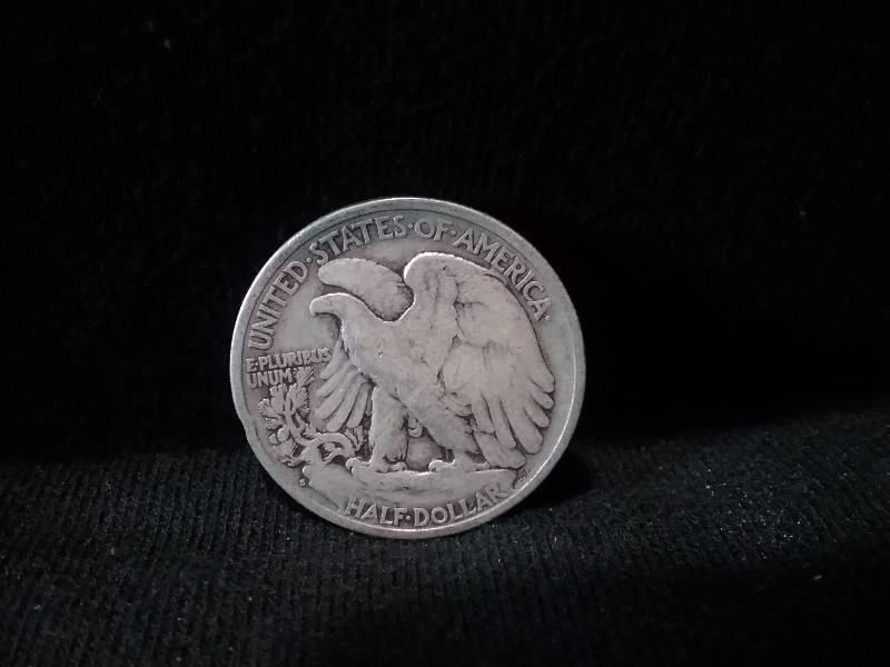 lot 20 image: 1941S Walking Liberty Half Dollar