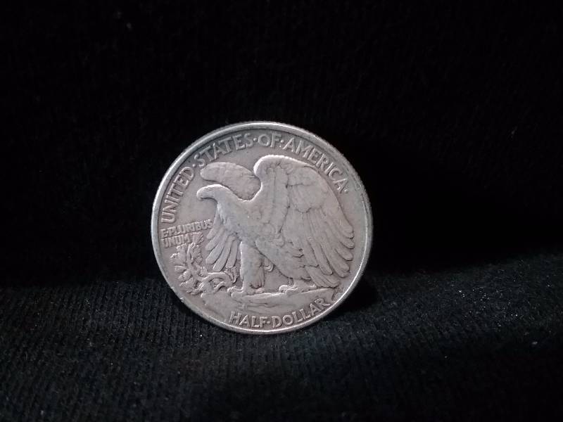 lot 21 image: 1942 Walking Liberty Half Dollar, Higher Grade