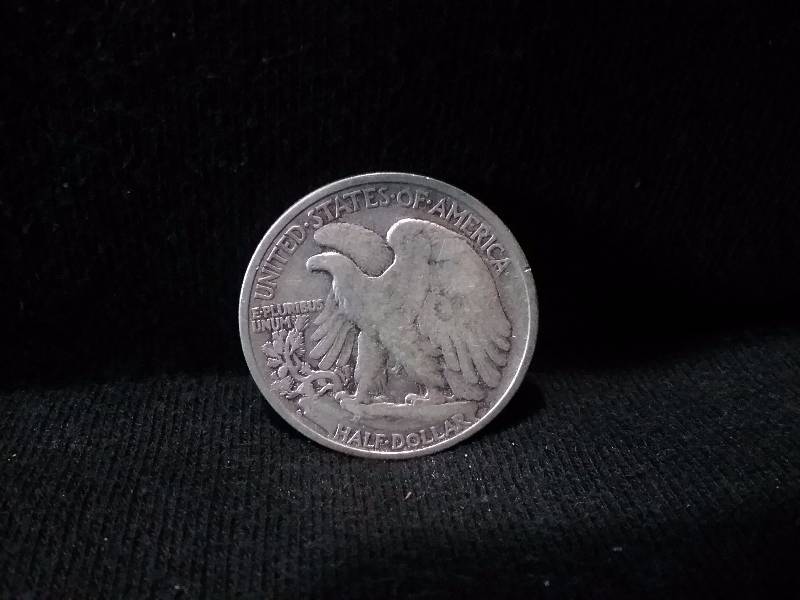lot 35 image: 1946S Walking Liberty Half Dollar, Higher Grade