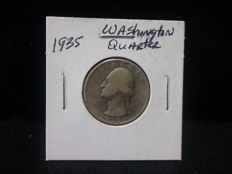 lot 50 image: Lot - (5) 90% Silver Washington Quarters, 1941, 1935, 1943, 1946 (2)