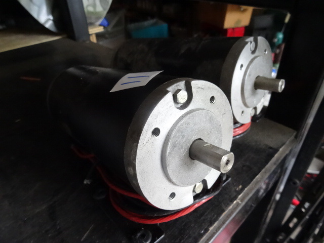 2 Electric Motors