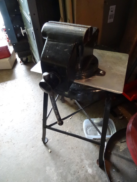 4 Heavy Duty Vise